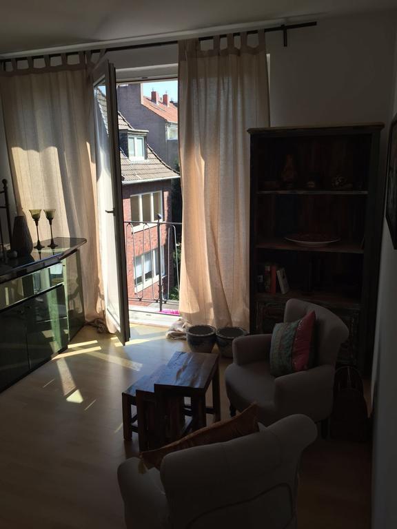 Central & Cozy - Close To Messe And Old Town Privatunterkunft *